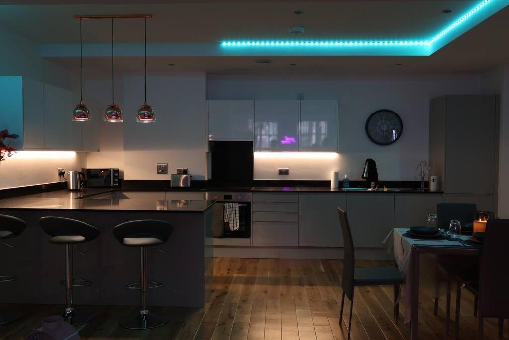 Дом отдыха Modern House In *